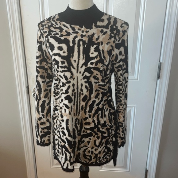 Chico’s women’s Leopard-Print Mock Neck Sweater Tunic size 1 US medium - Picture 2 of 10